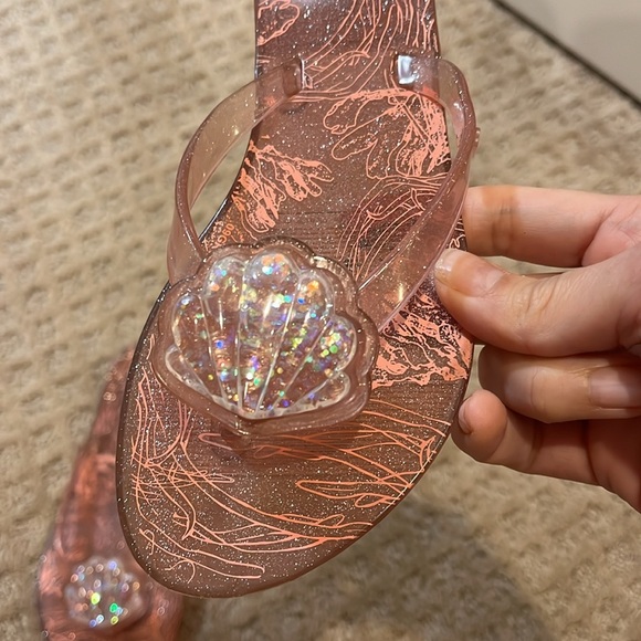 Melissa Pink Shell Sandals 2 kids - Picture 2 of 2
